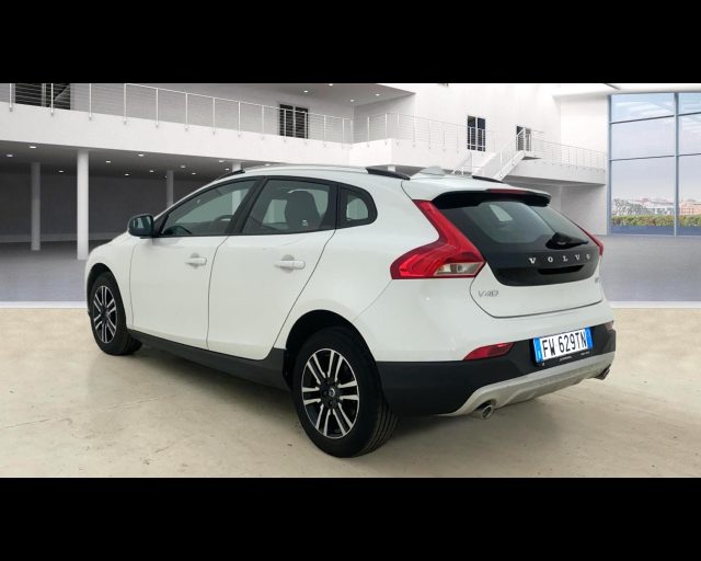 VOLVO V40 Cross Country usata, con Alzacristalli elettrici