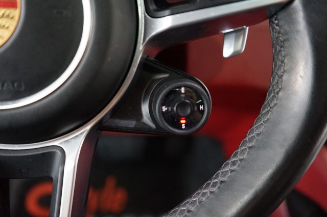 PORSCHE Cayenne usata, con Schermo multifunzione interamente digitale