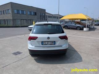 VOLKSWAGEN Tiguan usata, con Autoradio
