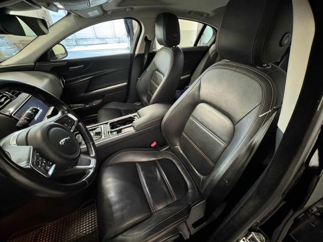 JAGUAR XE usata, con Climatizzatore