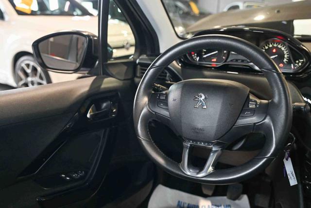 PEUGEOT 208 usata, con Sedile posteriore sdoppiato