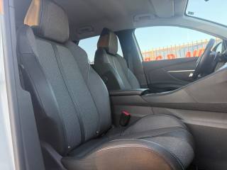 PEUGEOT 3008 usata, con Telecamera per parcheggio assistito