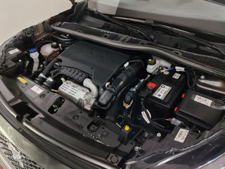 PEUGEOT 2008 usata, con Volante in pelle