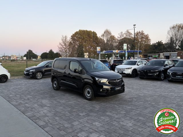 OPEL Combo usata, con Autoradio