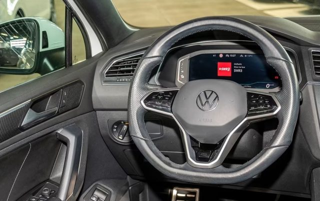 VOLKSWAGEN Tiguan usata, con Chiusura centralizzata