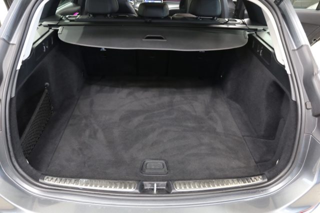 MERCEDES-BENZ C 200 usata, con Servosterzo