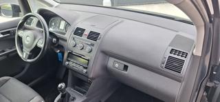 VOLKSWAGEN Touran usata, con Airbag