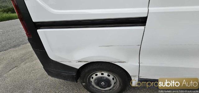 RENAULT Trafic usata, con Specchietti laterali elettrici