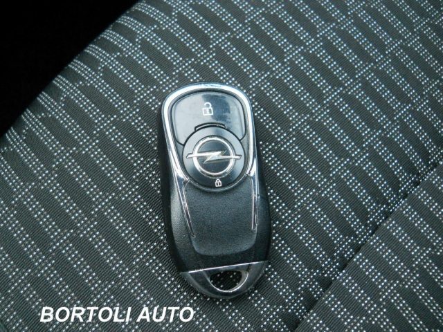 OPEL Astra usata, con USB