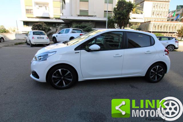 PEUGEOT 208 usata, con Airbag laterali
