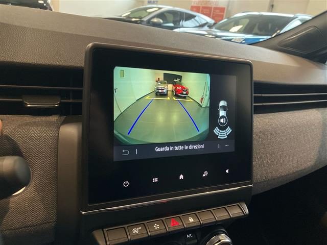 RENAULT Clio usata, con Fari LED