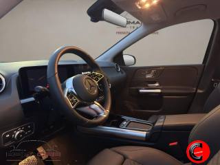 MERCEDES-BENZ B 180 usata, con Cronologia tagliandi