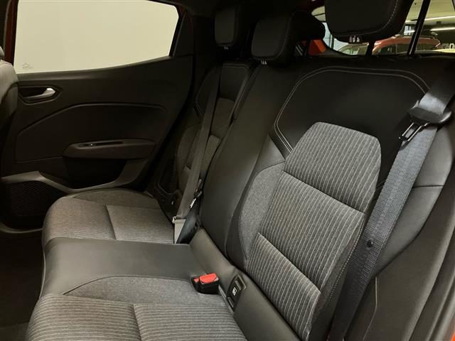 RENAULT Clio usata, con Sistema di navigazione