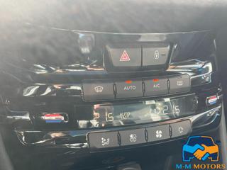 PEUGEOT 2008 usata, con Sedile posteriore sdoppiato