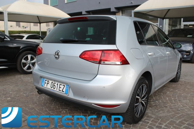 VOLKSWAGEN Golf usata, con Airbag