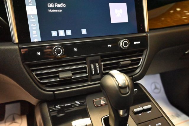 PORSCHE Macan usata 56