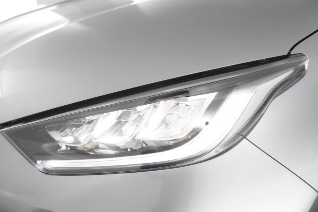 TOYOTA Yaris usata 7