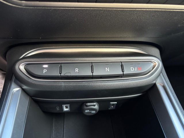 JEEP Avenger usata, con USB