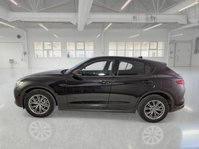 ALFA ROMEO Stelvio usata, con Cerchi in lega
