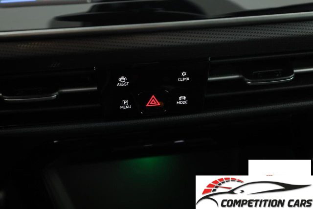 VOLKSWAGEN Golf usata, con Autoradio digitale