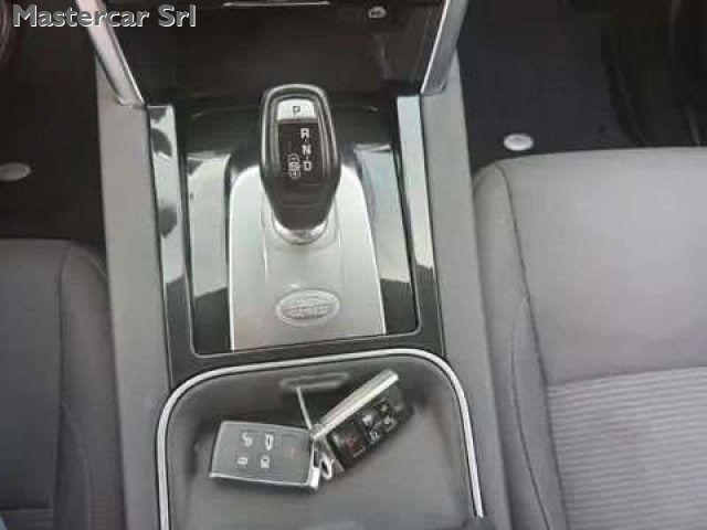 LAND ROVER Discovery Sport usata, con Portellone posteriore elettrico