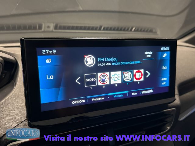 PEUGEOT 5008 usata, con Volante in pelle