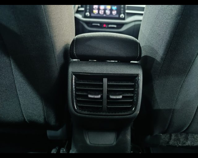 SKODA Fabia usata, con Specchietti laterali elettrici