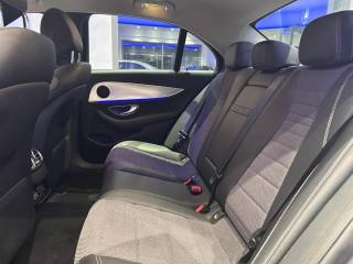 MERCEDES-BENZ E 220 usata, con Sedile posteriore sdoppiato