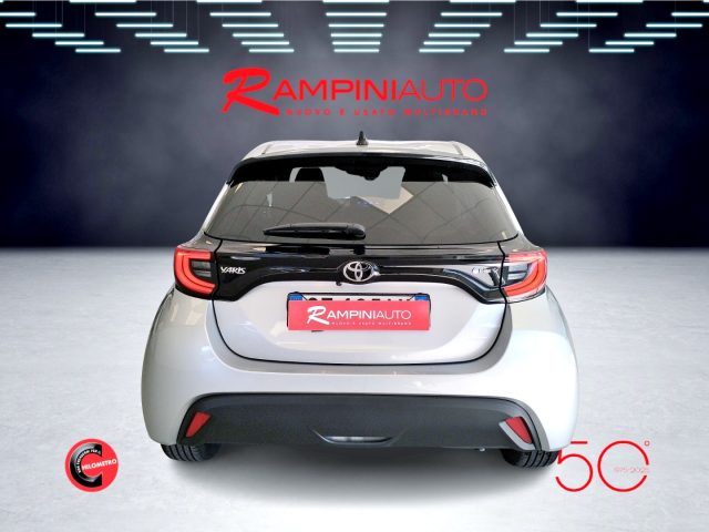 TOYOTA Yaris usata 8