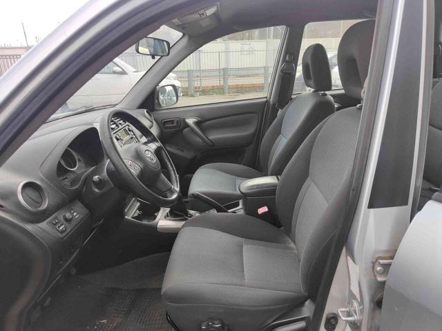TOYOTA RAV 4 usata, con Cerchi in lega