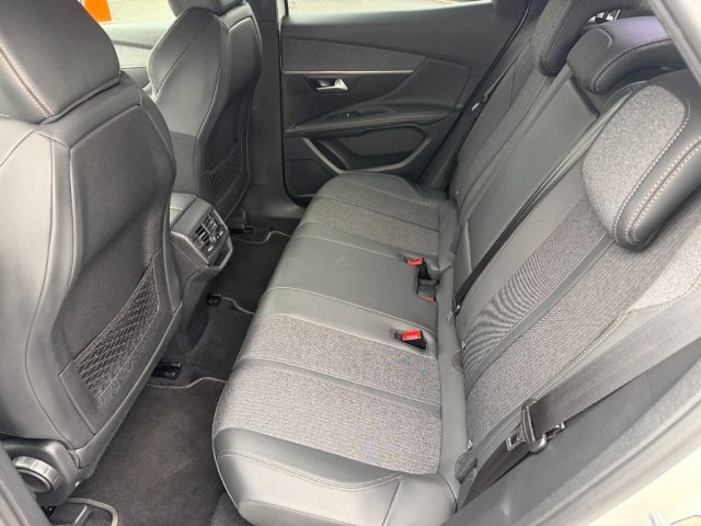 PEUGEOT 3008 usata, con Bracciolo