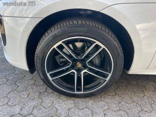 PORSCHE Macan usata, con Autoradio