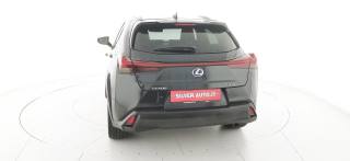LEXUS UX 250h usata, con Sensori di parcheggio posteriori