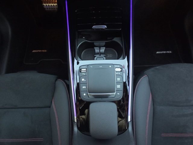 MERCEDES-BENZ EQA usata, con Cruise Control