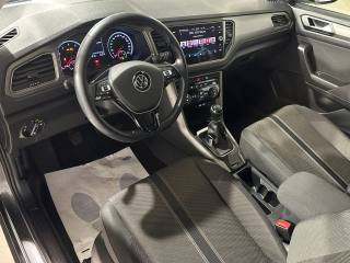 VOLKSWAGEN T-Roc usata, con Autoradio