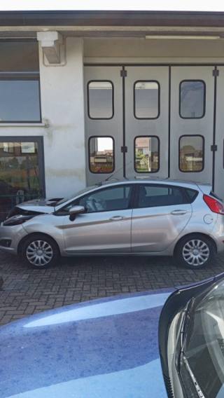 FORD Fiesta 1.45p. Bz.- GPL Titanium SINISTRATA COME DA FOTO