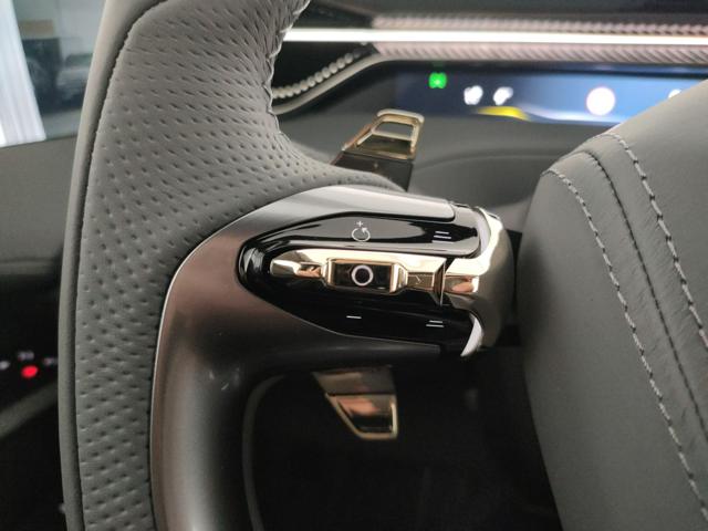 LOTUS Eletre usata, con Touch screen