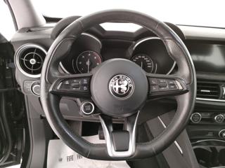 ALFA ROMEO Stelvio usata, con Controllo automatico clima