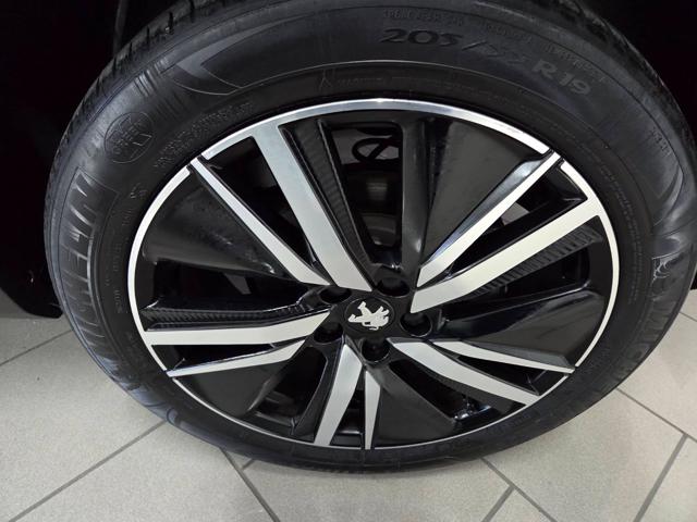 PEUGEOT 3008 usata, con Airbag