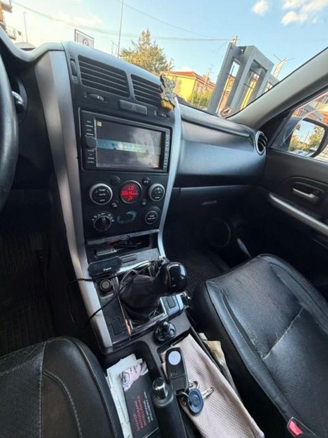 SUZUKI Grand Vitara usata, con Fari Xenon