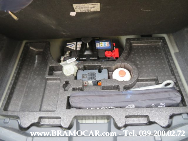 JAGUAR XF usata, con Volante multifunzione