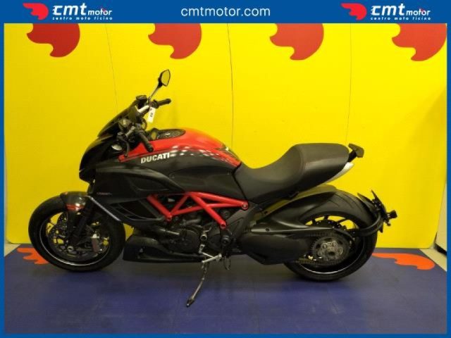 DUCATI Diavel usata 2