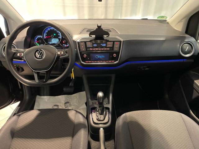 VOLKSWAGEN e-up! usata, con Autoradio