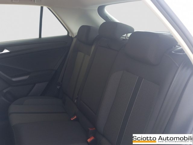 VOLKSWAGEN T-Roc usata 32