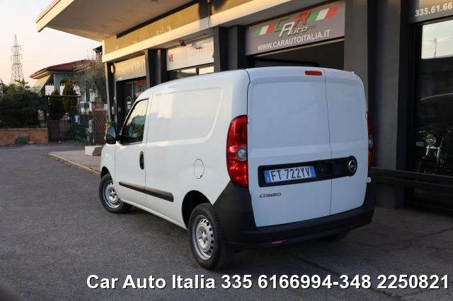 OPEL Combo usata, con Boardcomputer