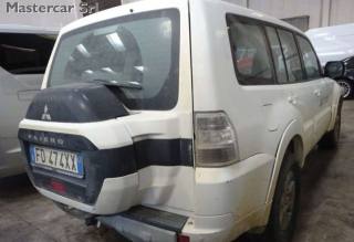 MITSUBISHI Pajero usata, con Autoradio