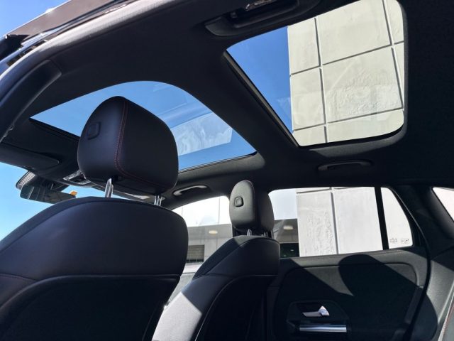 MERCEDES-BENZ GLA 250 usata, con Sistema di navigazione