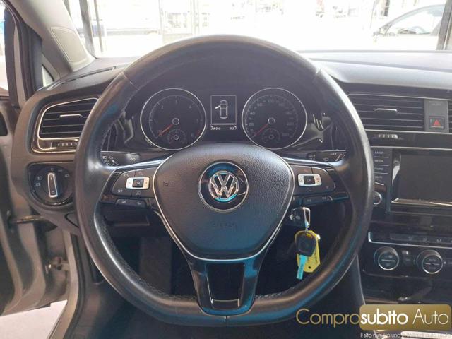 VOLKSWAGEN Golf usata, con Airbag testa