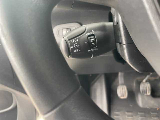 PEUGEOT Partner usata, con Specchietti laterali elettrici