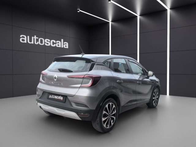 RENAULT Captur usata, con Autoradio